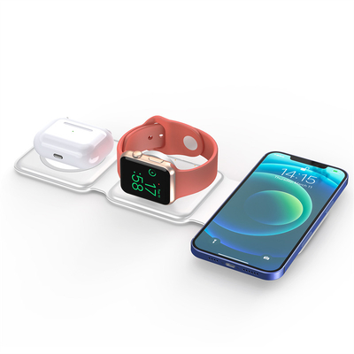 Fast Foldable Magnet 3 Foldable Portable Wireless Charger Station Qi 15W 3in1 Folding Support Lamp In 1 Wireless Charger